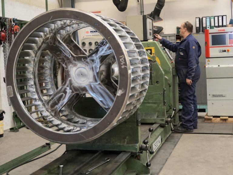 Balancing blowers for industrial furnaces Elma